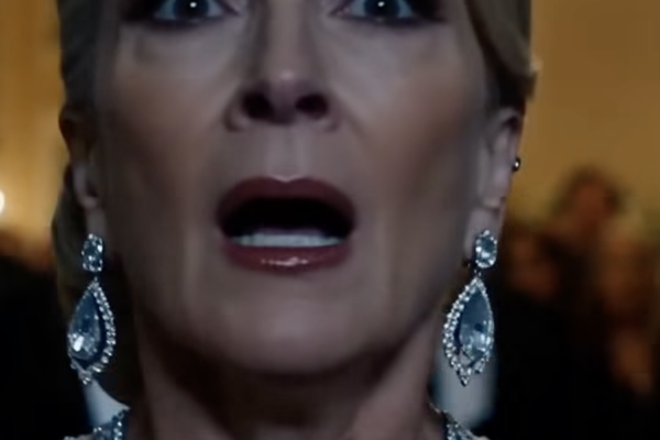 My Mother Disowned Me at Her Luxury Birthday Party — 60 Seconds Later, My Face Lit Up Fifth Avenue as a Billionaire CEO