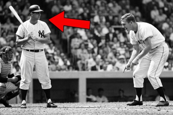 Pedro Ramos Saw Mickey Mantle’s Taped Knees and Smiled — 3 Seconds Later He Never Smiled Again
