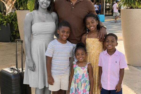 My Wife Suddenly Passed Away, Leaving Me with Four Kids – After the Funeral, My Mother-in-Law Handed Me a Sealed Box and Said, ‘She Wanted You to Have This’