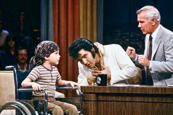Dying 7 Year Old Said ONE Thing to Elvis — Seconds Later, He Collapsed on Johnny Carson LIVE 