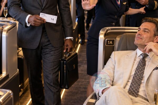 Flight Crew Gave Away a Black Passenger’s First-Class Seat — Unaware He Was the Airline’s New Chairman